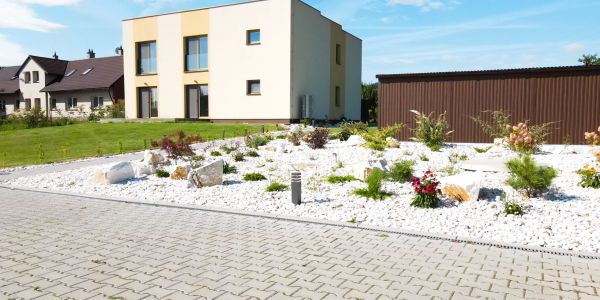 Dlažba u RD Návsí